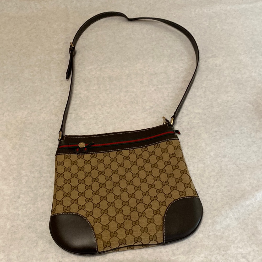 Authentic Gucci Crossbody Purse